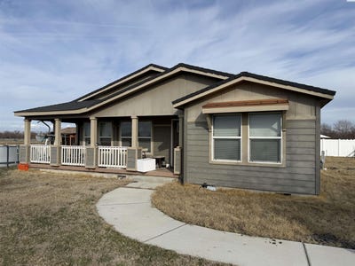 /international/us/1508-foster-rd-toppenish-wa-110105920538/