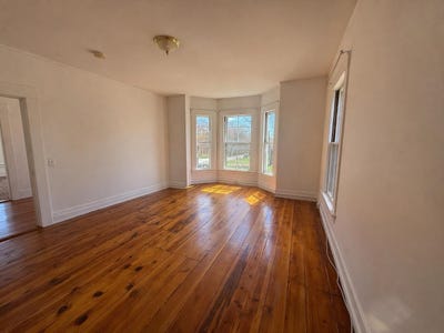 /international/us/30-sargents-avenue-nashua-nh-110107574056/