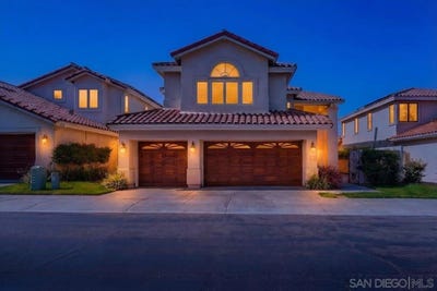 /international/us/3025-caminito-torreblanca-del-mar-ca-110106989352/