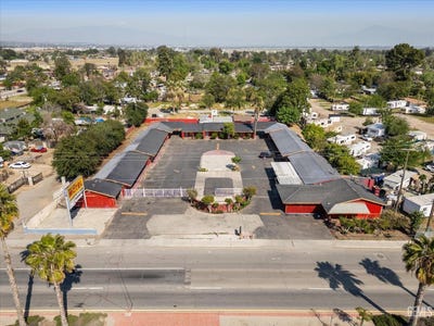 /international/us/900-union-avenue-bakersfield-ca-110098980375/?lang=en