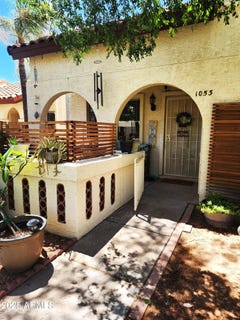 /international/us/5136-e-evergreen-street-mesa-az-110100515625/