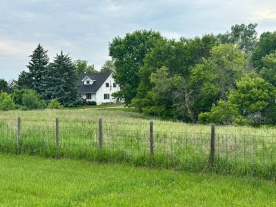 /international/us/89841-489th-avenue-spencer-ne-110100378327/