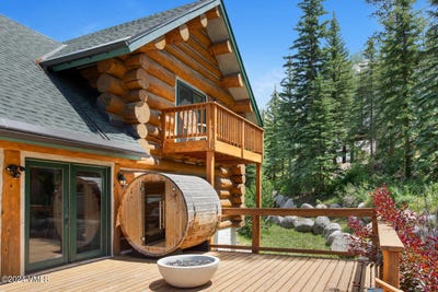 /international/us/2219-vermont-court-vail-co-110093154465/