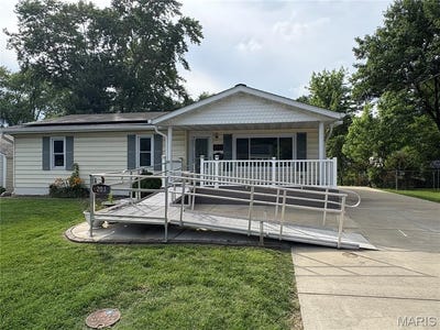 /international/us/203-greenfield-drive-collinsville-il-110109061202/