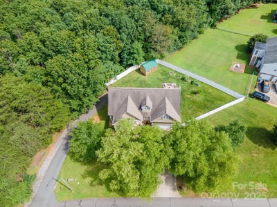 /international/us/206-taylor-circle-granite-falls-nc-110100316939/