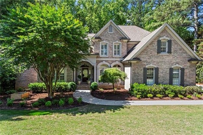 /international/us/711-hallbrook-court-alpharetta-ga-110108437037/