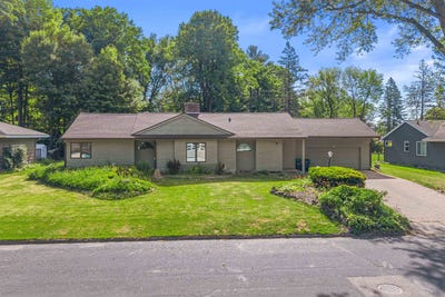 /international/us/3117-n-11th-street-wausau-wi-110108566469/