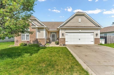/international/us/3830-indigo-blue-boulevard-whitestown-in-110101432829/