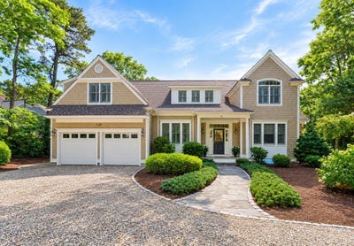 /international/us/36-troon-way-mashpee-ma-110120553576/