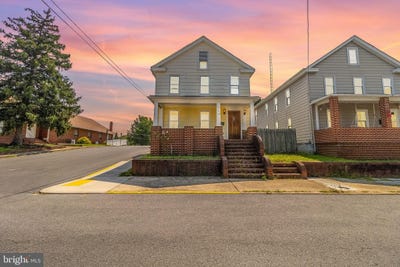 /international/us/329-n-high-street-martinsburg-wv-110101197776/