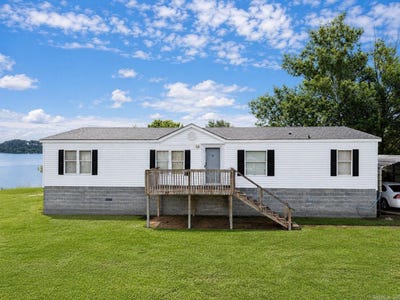 /international/us/3215-holiday-white-hall-ar-110108664823/