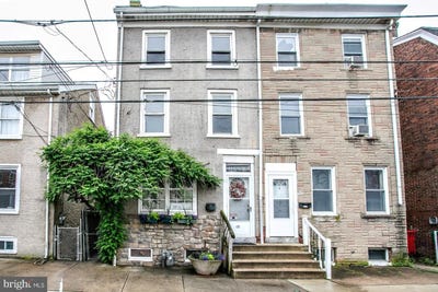 /international/us/122-2nd-street-bridgeport-pa-110099597410/