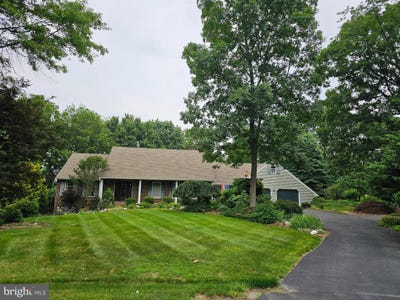 /international/us/11388-valleywood-drive-waynesboro-pa-110101038938/