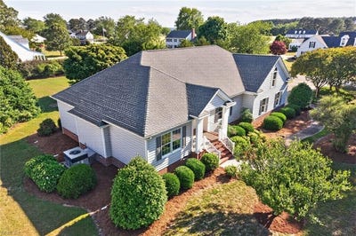 /international/us/8270-little-england-road-hayes-va-110108110144/