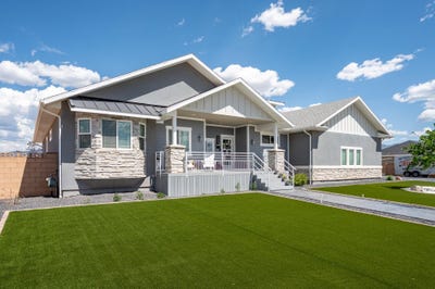 /international/us/4552-n-2525-w-cedar-city-ut-110100212719/