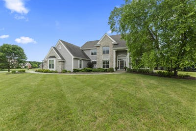 /international/us/n33w29204-millridge-rd-pewaukee-wi-110100968175/