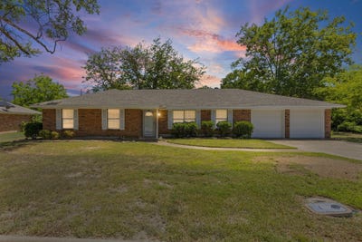/international/us/148-royal-lane-commerce-tx-110108819776/