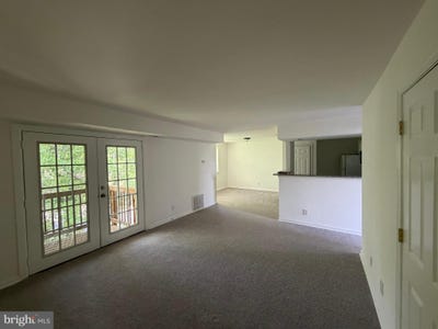 /international/us/7516-hawthorne-street-landover-md-110105359119/