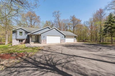 /international/us/8080-county-road-127-brainerd-mn-110110362272/