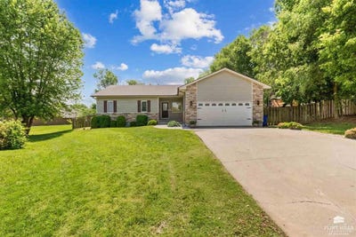 /international/us/2109-buffalo-court-junction-city-ks-110099956386/