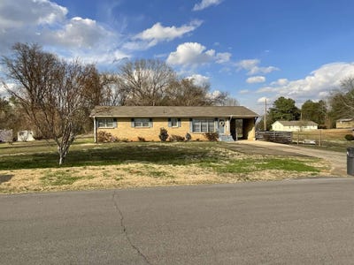 /international/us/161-1st-st-russellville-al-110106182328/