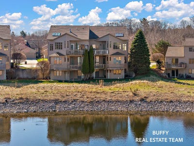 /international/us/1671-e-harbour-towne-circle-muskegon-mi-110107512237/