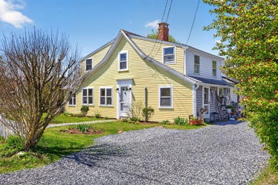/international/us/5-pleasant-street-dennis-port-ma-110108079352/