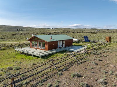 /international/us/89-green-acres-road-lander-wy-110099989706/