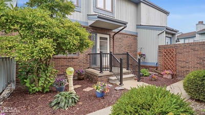 /international/us/1715-river-rd-11-saint-clair-mi-110119946403/
