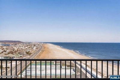 /international/us/55-ocean-avenue-monmouth-beach-nj-110107585740/