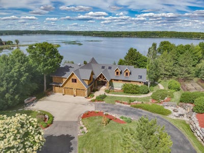 /international/us/25809-emerald-drive-pelican-rapids-mn-110106468452/