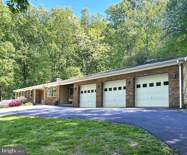 /international/us/99-carefree-lane-boyce-va-110108097920/