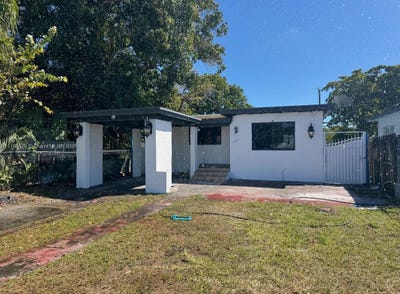 /international/us/440-e-37th-st-hialeah-fl-110098252863/