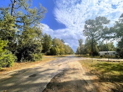 /international/us/307-cherokee-drive-trinity-tx-110107398344/