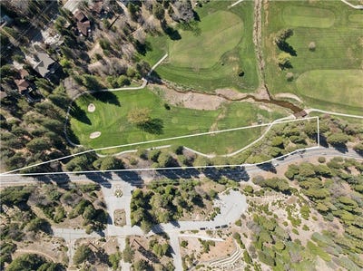 /international/us/0-grass-valley-twin-peaks-ca-110106616439/