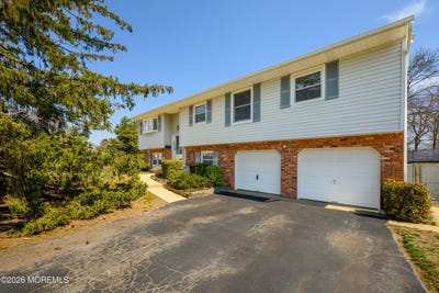 /international/us/43-westbrook-road-howell-nj-110106732567/