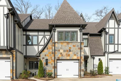 /international/us/3021-vestavia-terrace-drive-vestavia-hills-al-110106320378/