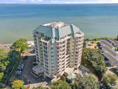 /international/us/1700-scenic-hwy-pensacola-fl-110106128152/