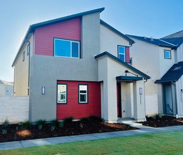 /international/us/27467-longview-place-valencia-ca-110106701706/