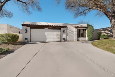 /international/us/9735-village-green-drive-ne-albuquerque-nm-110108504385/