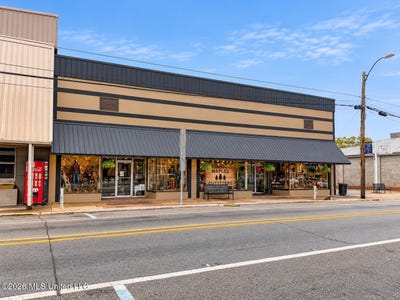 /international/us/5154-main-street-lucedale-ms-110120118882/