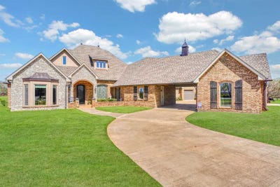 /international/us/18-nw-burr-oak-dr-lawton-ok-110098584262/