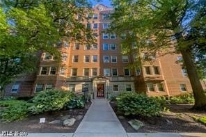/international/us/13500-shaker-boulevard-cleveland-oh-110110350659/