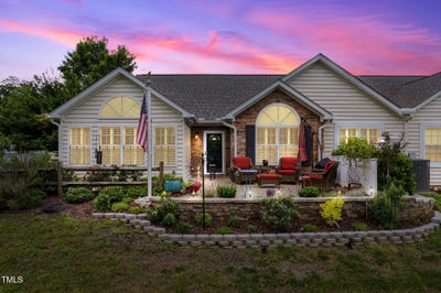 /international/us/1167-blue-bird-lane-wake-forest-nc-110100464926/