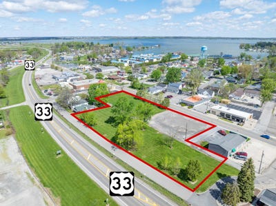 /international/us/230-e-main-street-russells-point-oh-110107478325/