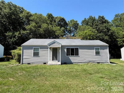 /international/us/637-hartness-road-statesville-nc-110108628626/