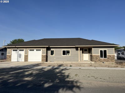 /international/us/850-n-sloan-st-stanfield-or-110100995230/