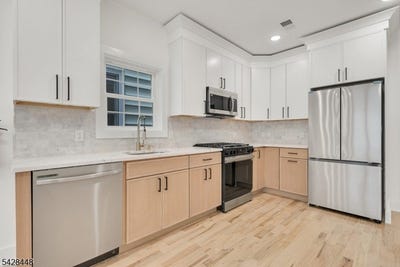 /international/us/196-taylor-st-city-of-orange-twp-nj-110107729032/