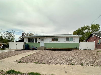 /international/us/235-w-200-s-vernal-ut-110107076724/
