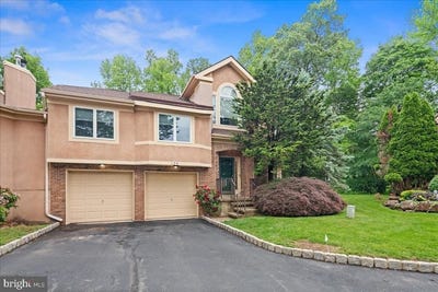 /international/us/124-kingsland-circle-monmouth-junction-nj-110100350842/